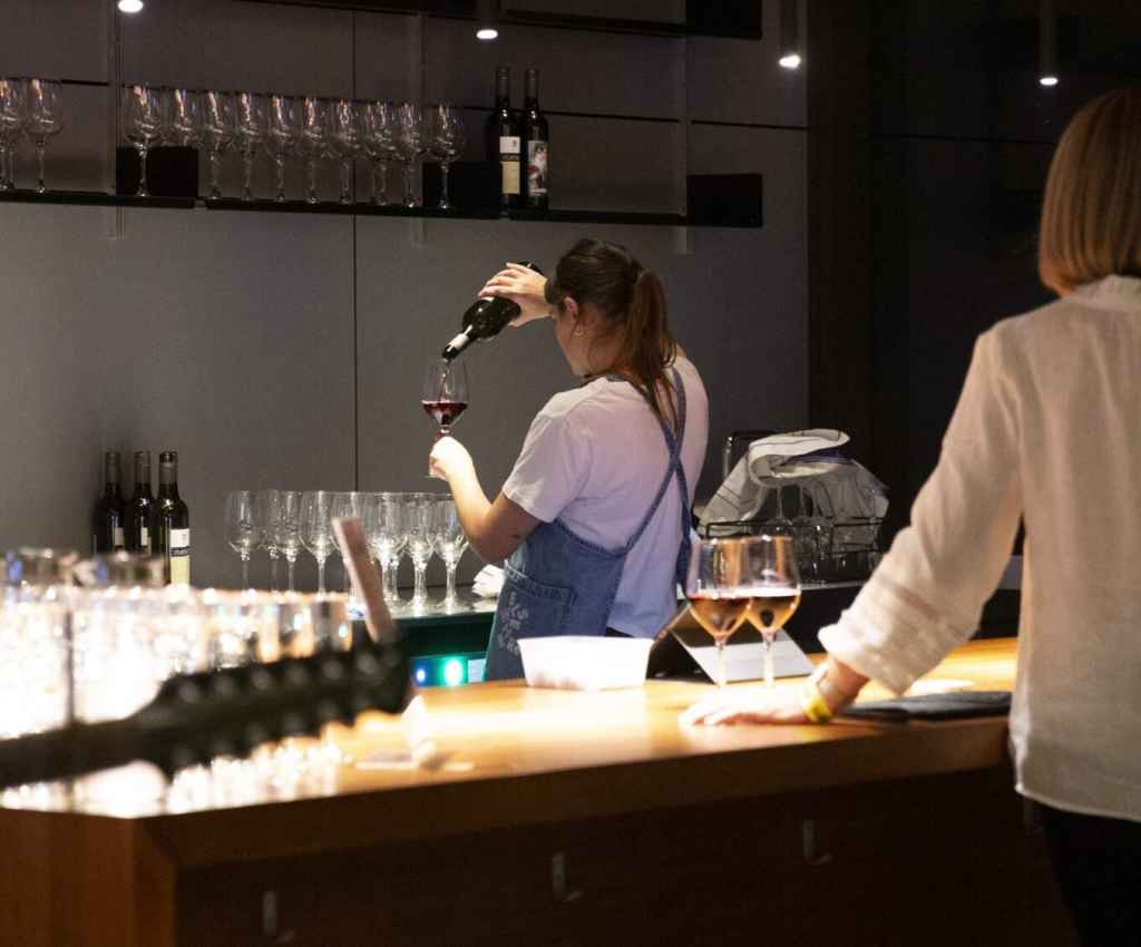 Cover image for event - BAR SAM