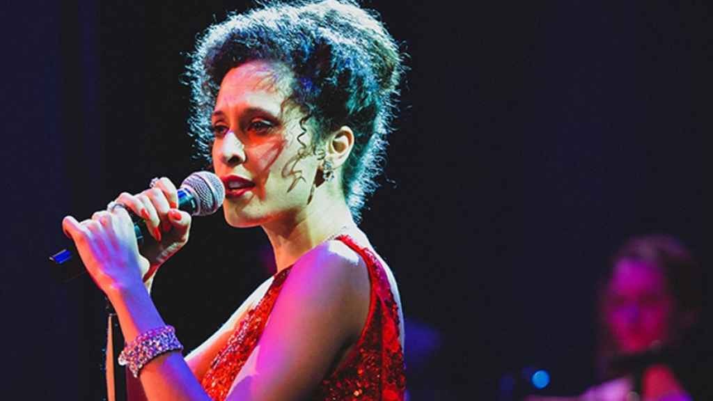 Cover image for event - Riverlinks and Winding Road Productions present THE SONGS OF SHIRLEY BASSEY -- AN AFTERNOON DELIGHT 