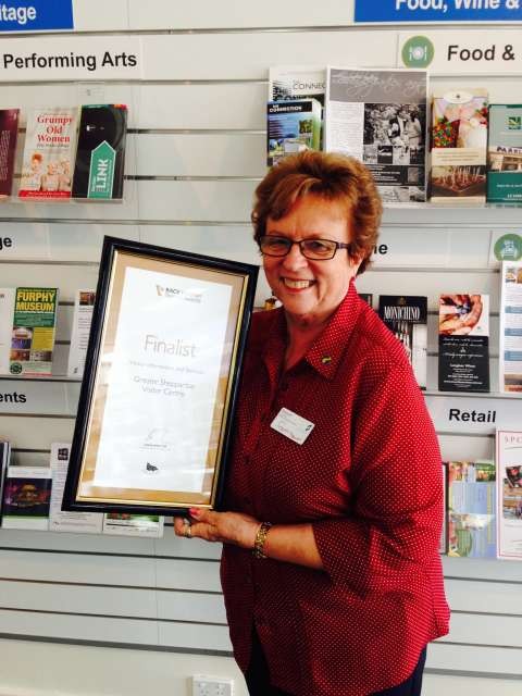 Visitor Centre volunteer Margaret Sarkady with the RACV award. 