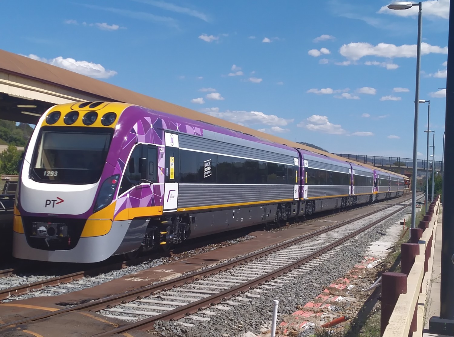 Council pleased to see VLocity trains for the Shepparton Line